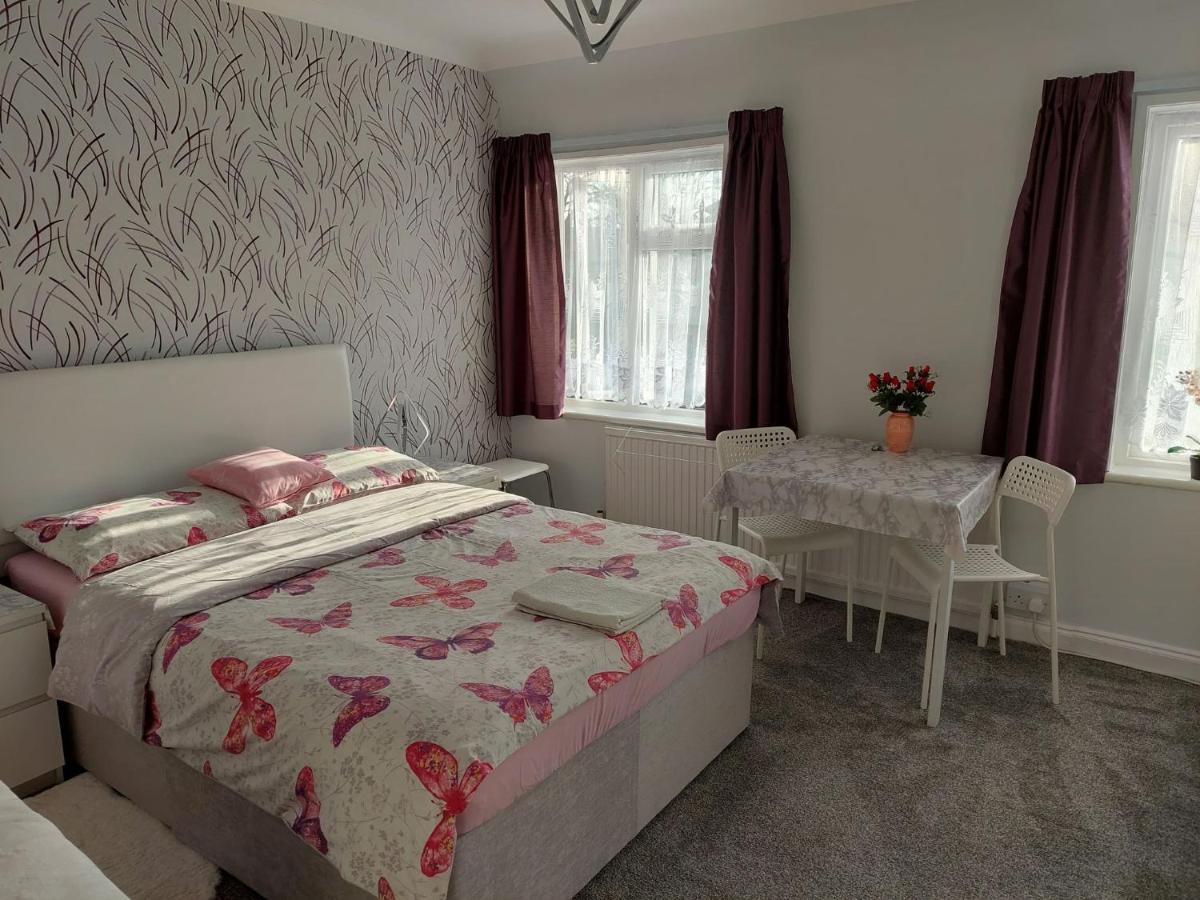 Home Accommodation Southampton Exterior foto