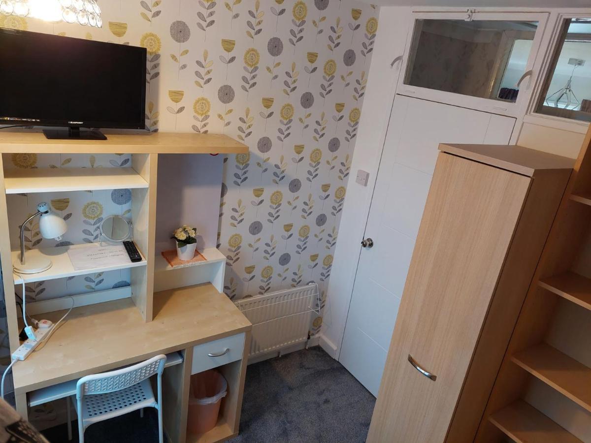 Home Accommodation Southampton Exterior foto